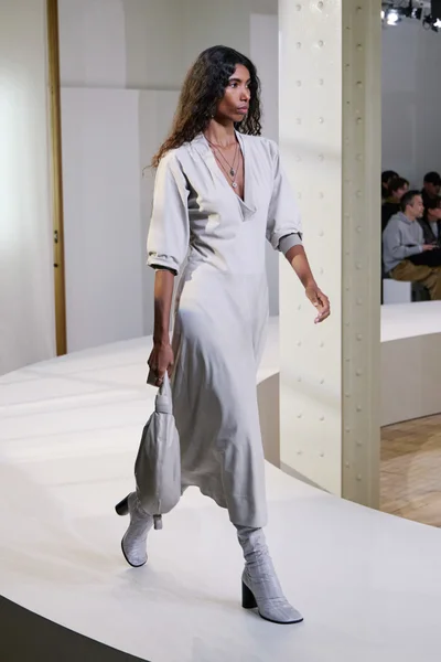 Look 8